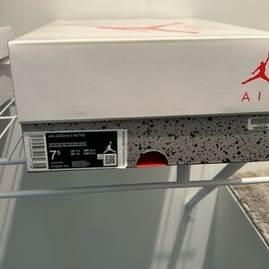 Empty Air Jordan 4 Retro Box